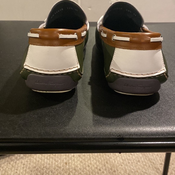 Salvatore Ferragamo Olive\\White Shoe Mens Size 10.5 2E (Fits like a Size 11) main image 8